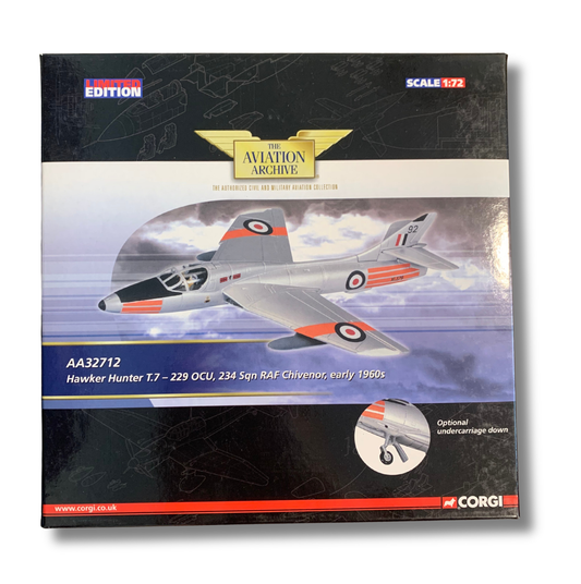 Hawker Hunter T.7 - 229 OCU - Model
